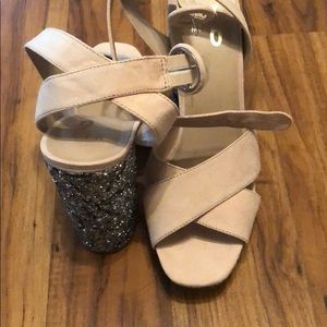 NWOT Glitter heels